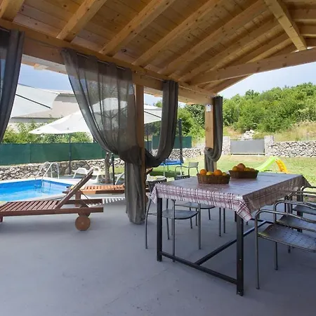 Villa Lucia *